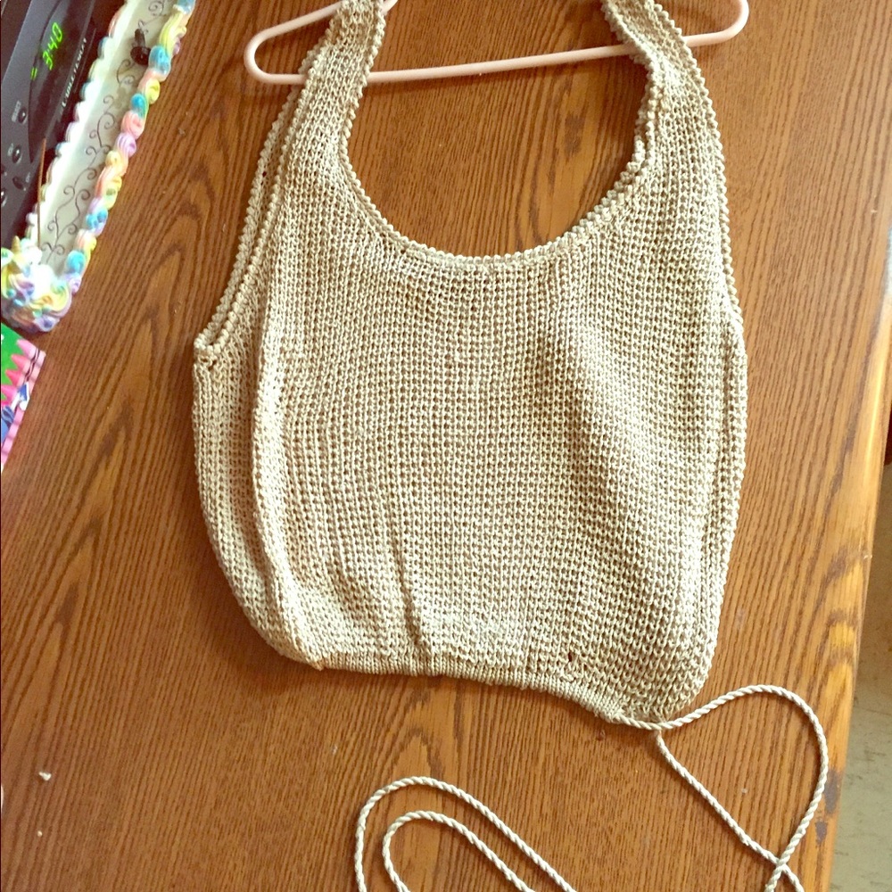 Women’s point crotchet knit crop top medium beige